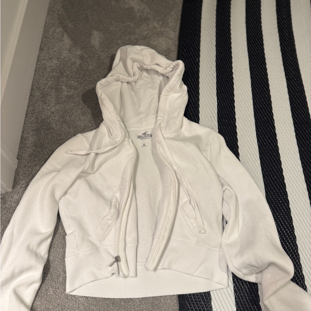 Hollister Women's Cream Hoodie